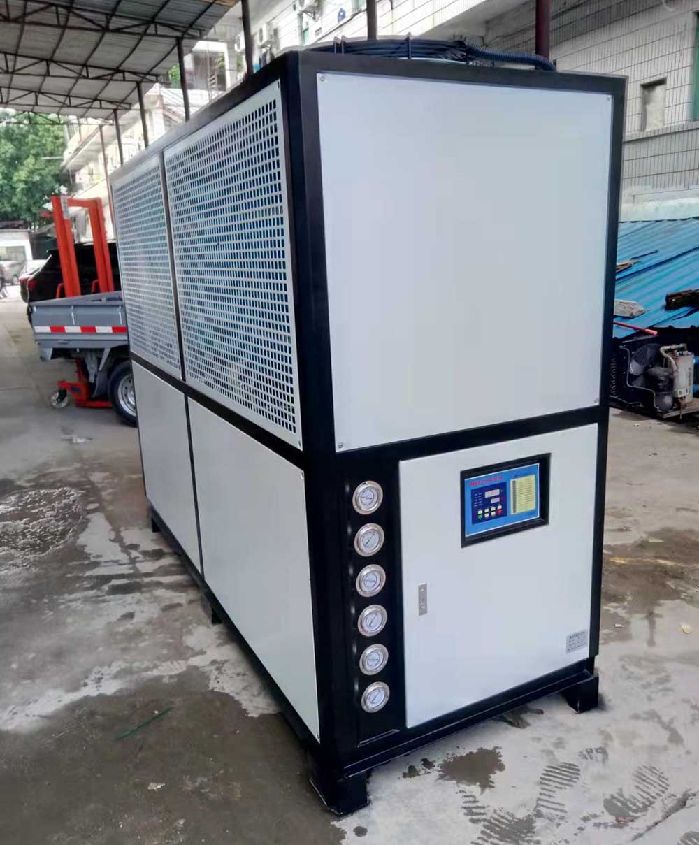 Чилър с въздушно охлаждане 30HP доставен навреме